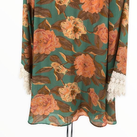 Show Me Your Mumu Portabella Crochet Trim Bell Sleeve Dress in Miss Magnolia - Picture 8 of 12